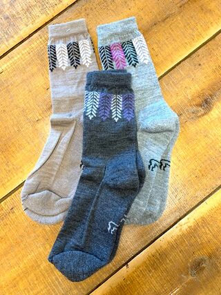 Ladies Feather Socks