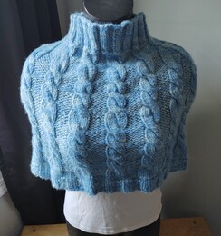 Capelet - Hand Knitted 