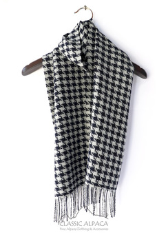 Photo of Woven & Brushed Houndstooth Baby Alpaca 