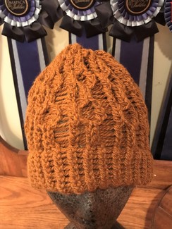 Gold cable hat