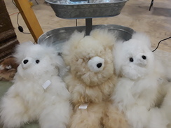 Bears, med fluffy alpaca bear