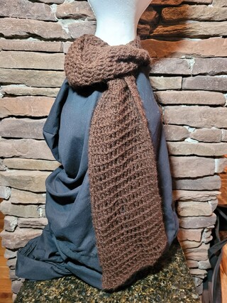 Photo of Pisco scarf