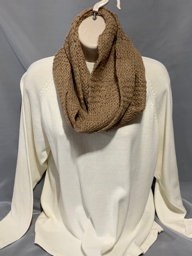 Knitted Suri infinity scarf