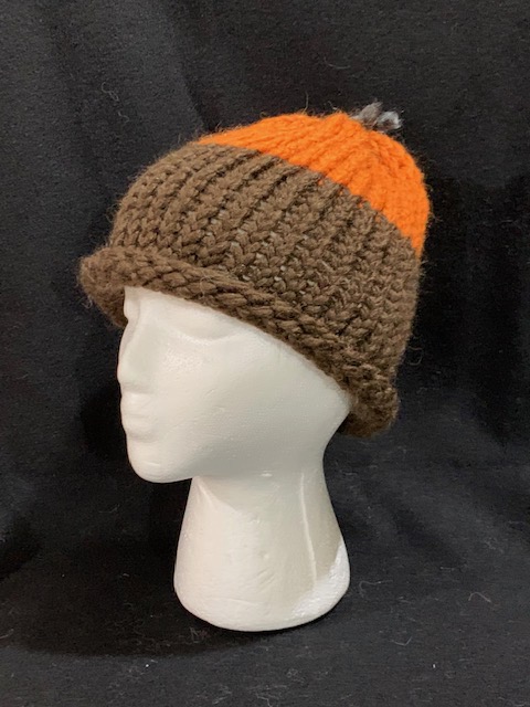 Knitted alpaca 2-tone hat