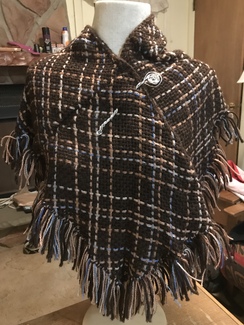 Small fringed wrap